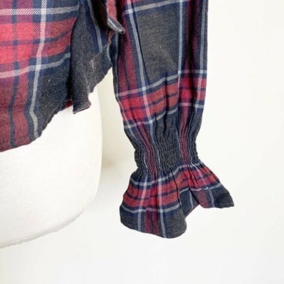 Romeo + Juliet Couture long sleeve plaid Ruffle top red gray sz M - Picture 11 of 12